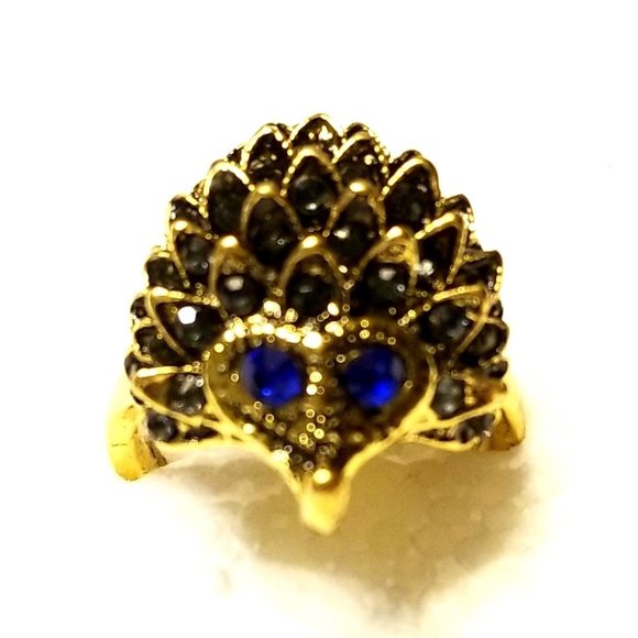 HEDGEHOG RING GOLD Rhinestone Statement Ring - Picture 3 of 5